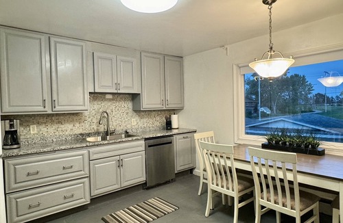 Hennepin County House | MALL OF AMERICA! Great for Families and Groups! Set on a Wonderful Park!