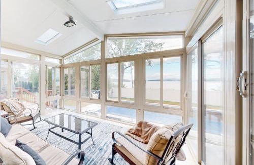 Colchester House | Malletts Bay Getaway