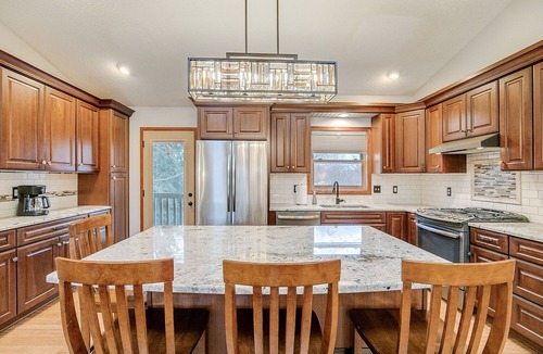 Maple Grove House | Maple Haven: Extended Stay Serenity