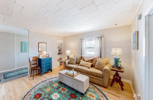 Colchester House | Maplewood Manor - Unit 2
