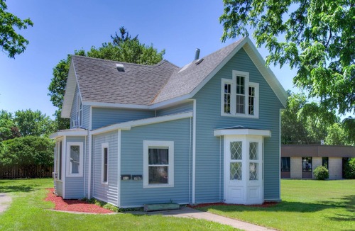 Lake City Apartment | Marigold Apartment - Cute Loft 5 Minutes to Marina