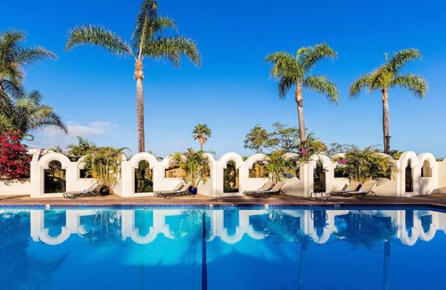 Central Mission Beach Hostel | Marina Suite King, Bahia Resort Hotel, Pool, Spa, Overlooking Mission Bay
