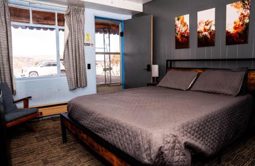 Raton Hotel | Maverick Motel