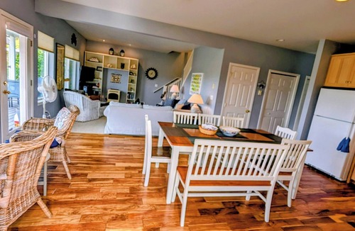 Clinton House | Maxwelton Beach - 3 bdrm, dog friendly, beachfront - 5 star rental with new mgt!