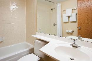 Kutzky Park Hotel | Med City Inn & Suites Rochester Mayo Clinic Area