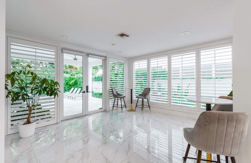 Little Havana House | Miami Central: Pool, BBQ, Ping-Pong & Billiards