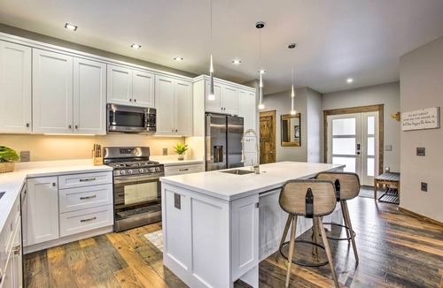 Traverse City House | Michigan Ski Base: Modern Home w/Games, Fire Pit
