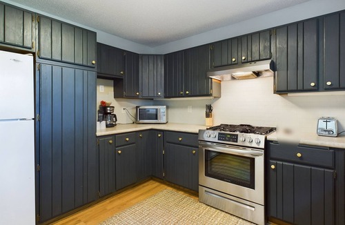 Chaska House | MINNeSTAY* Hazeltine Hideaway