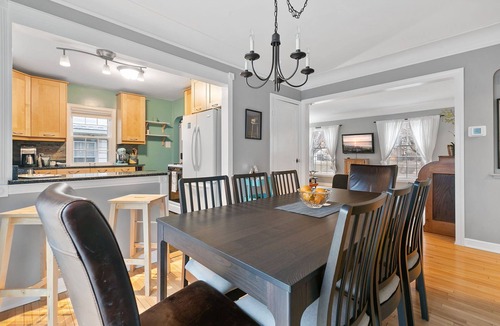 Highland House | MINNeSTAY* Highland Hideaway