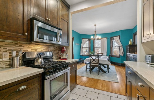Powderhorn House | MINNeSTAY* Lyndale Pleasant Getaway