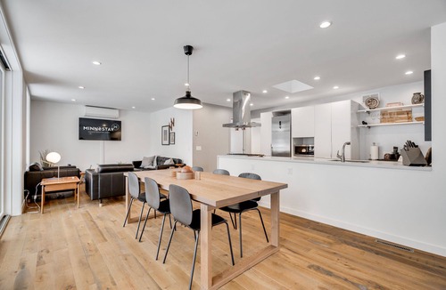 Lake Elmo House | MINNeSTAY *Modern Chic