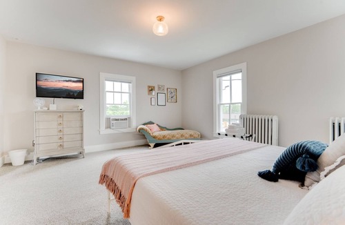 Excelsior House | Minnestay* The Guest House * Micro Weddings, Reunion, Retreat