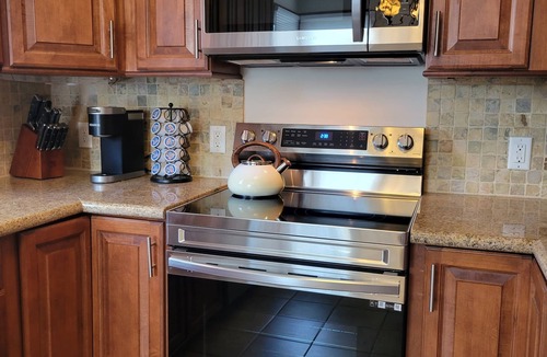 Richfield House | Minutes From Mall Of America and Airport -Single family quiet non through street