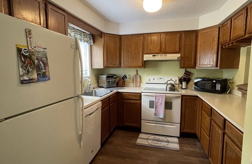 North Woodstock House | Minutes to Loon & Cannon Ski Resort, NH!