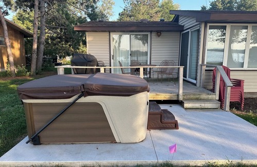 Wabasha House | Mississippi Magic: Cabin with Private Dock for Your Perfect Getaway!