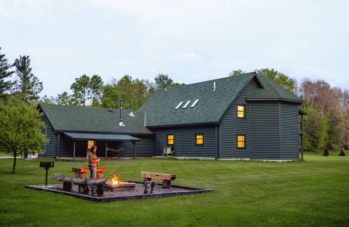 Bakersfield Cabin | Mistwood Cabin- Sauna - Fire Pit - Gym Equipment