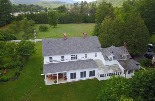 Elizabethtown House | MLK Wkend Open!nSki+Climb+Hike+Sled+Skate+Relax Perfect for multi-family groups!
