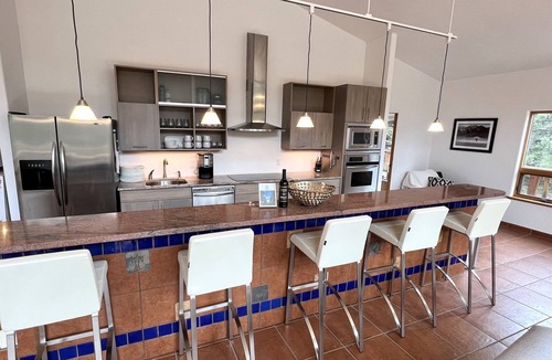 Angel Fire House | Modern,15 Private Acres, 2 Fireplaces w/Wood Incl, EV & RV Hookups, Bunk Room