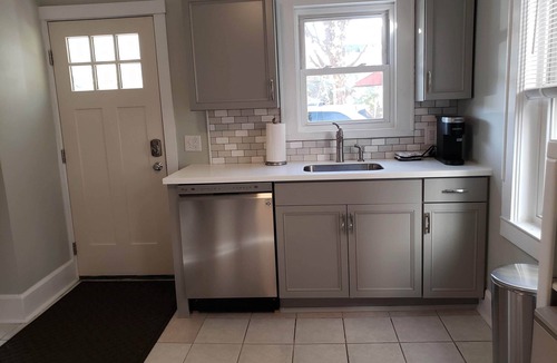 Old North End House | Modern Carriage house 2 blocks from Church Street