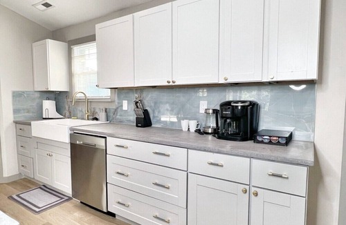 Belle Mina House | Modern Country Retreat 4BR/3BA Fire Pit Fame Room