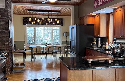 Hillcrest House | Modern Family Retreat, Steps to Mirror Lake/Main St, Hot Tub, Game Room, Deck