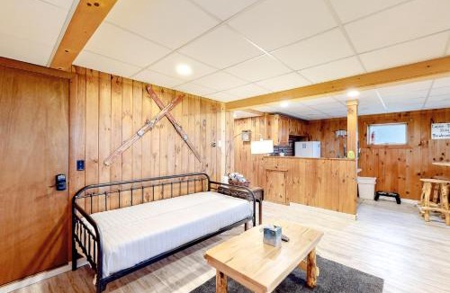 Montgomery Center Apartment | Modern Log Chalet - Lower Unit