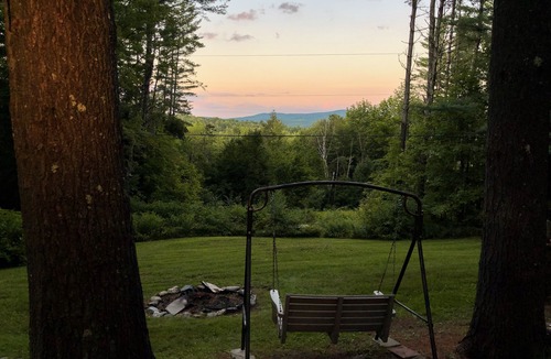 Moretown Ski Chalet | Modern Mad River Valley Chalet with Mountain Views Near Everything - 4BR/3BA