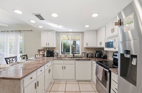 Dobson Ranch House | Modern Mesa Home w/Yard, BBQ & Patio