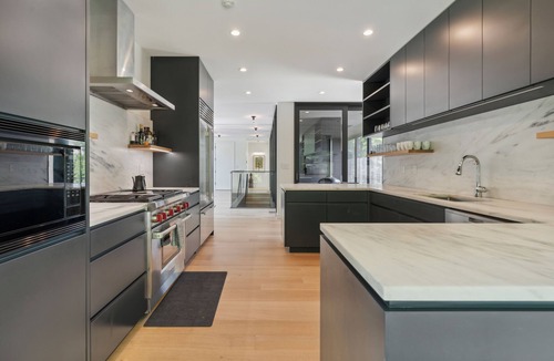 Waterbury Center House | Modern Mountain View Architects Dream Home!