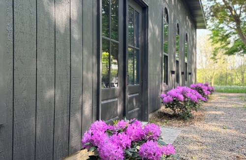 Ann Arbor House | Moeder's: Accommodations and Event Space