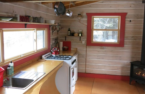 Grand Marais Apartment | Mökki Dwelling by the Dock