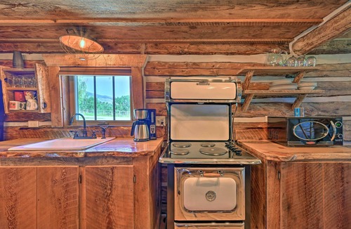 Hamilton Cottage | Montana Retreat: Original Hamilton Log Cabin!