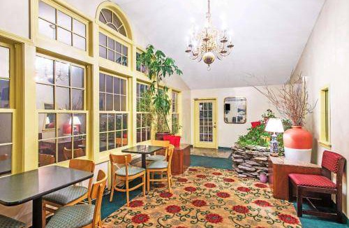 Hadley Hotel | Motel ∙ 4 guests