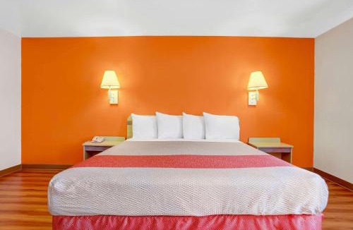 Espanola Hotel | Motel 6-Espanola, NM