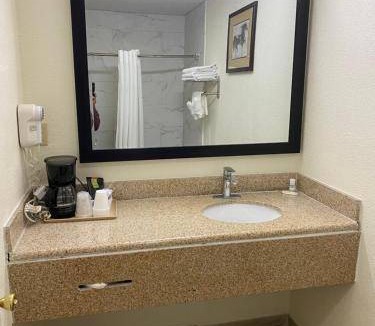 East Las Vegas Hotel | Motel ∙ 6 guests