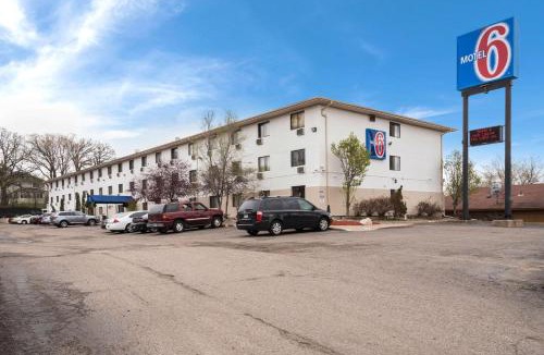 St. Paul Hotel | Motel 6-Saint Paul, MN - I-94