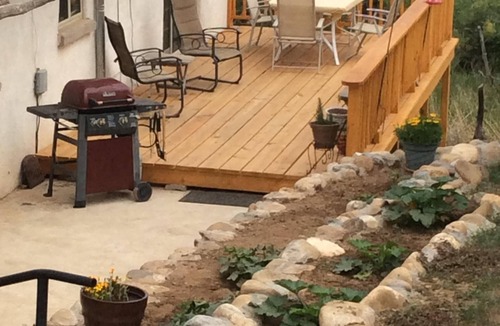 Trampas House | Mountain Cabin Retreat FAST WiFi, Ski Sipapu,Hike, Hunt,Fish,Art, Taos, Santa Fe