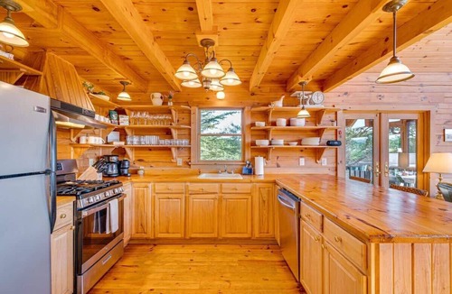 Old Fields Cabin | Mountain Cabin w/40 Acres, Hot Tub, FirePit & More