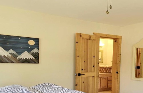 Angel Fire Cabin | Mountain Home on 2 private Acres