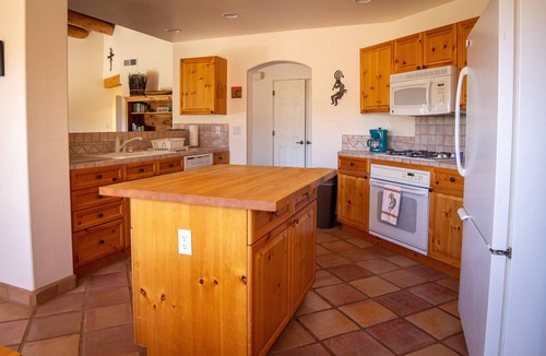 Placitas House | Mountain views and spectacular sunsets!