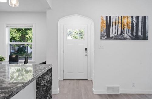 Nokomis Apartment | Movie Game Room & Fire Pit Luxury Spacious Home
