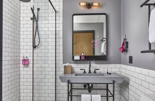 Downtown East Hotel | Moxy Minneapolis Downtown