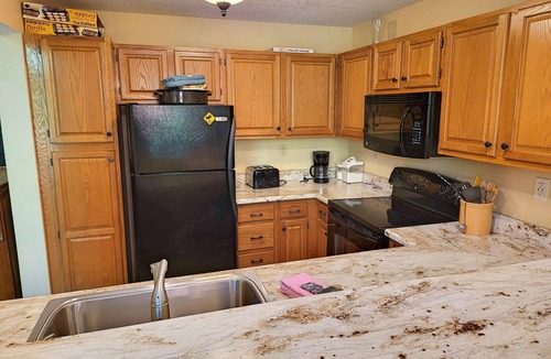Lincoln House | Multi-level, open, AC/FP, deck, swim club. F1703 by LRS