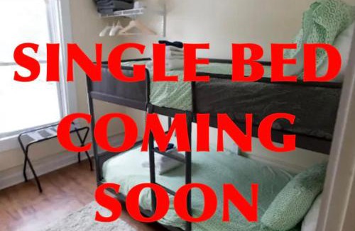 Burlington Hostel | My Cousins Place