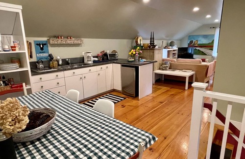 Whiting Apartment | Near Middlebury, VT vicinity with 360° mountain views from organic apple orchard