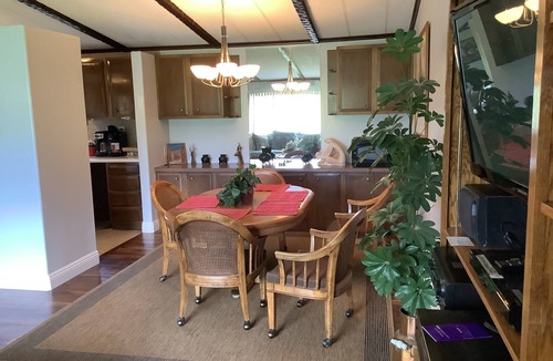 Rio Lucio House | Neat Retreat, Fast WiFi, Ski Sipapu, Hike, Fish, Hunt,nWineries, pet friendly
