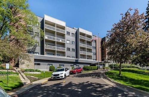 Northwestern Precinct Condo | NEW 1-bedroom condo with WiFi, AC in lovely Saint Paul near Hospitals!