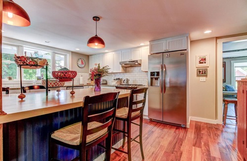 Williamsville House | New! A Lovely VT Home with a Hot Tub, Near Rock River and Skiing