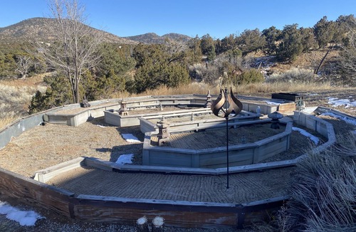 Canoncito House | NEW! Casita Roja Nestled in the Santa Fe Hills |15 min to Plaza - Dog ok!