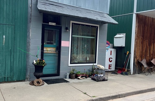 Arkansaw Apartment | NEW! Cool tiny haus with AC in charming Arkansaw WI